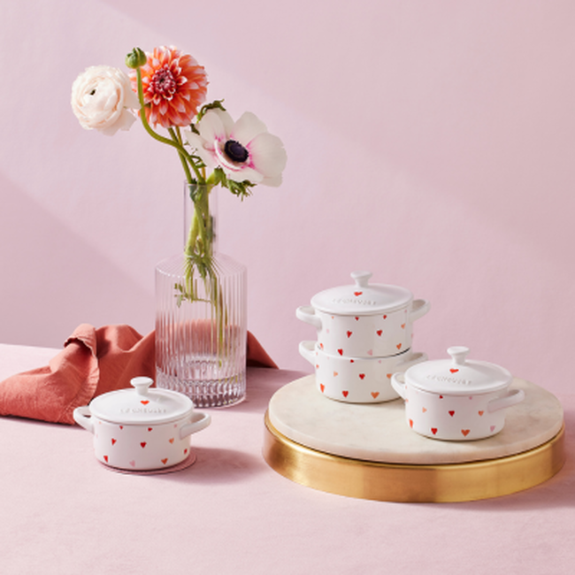 Stoneware 10cm Heart Mini Round Cocotte image number 5